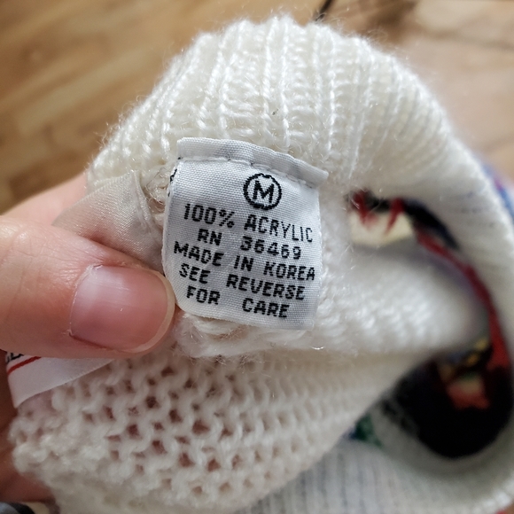 VINTAGE tacky/cute Christmas/winter sweater - Picture 8 of 8